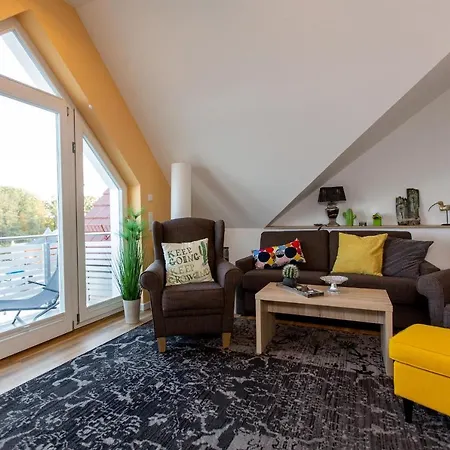 Becci's P6a8 Apartment *